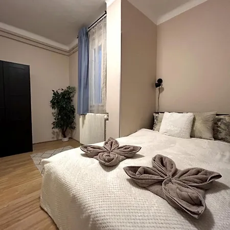 3 Bdr Family Fashionstreet Apartment *